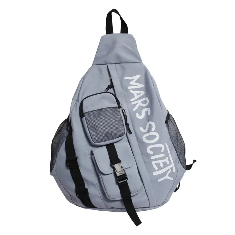 Unisex skulderveske i trendy design – lett og romslig